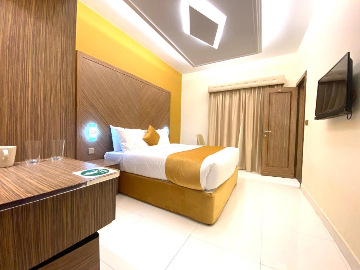 Concorde Inn Hotel Дубай Экстерьер фото